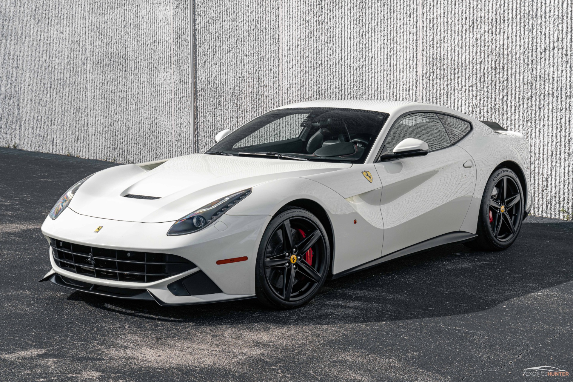 Used 2015 Ferrari F12 Berlinetta w/ Front Lift, Carbon Driver Zone